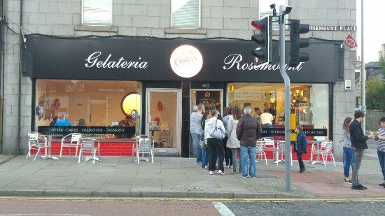 Crolla's Gelateria