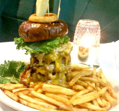 Samuelson's Creek Pub And Grill