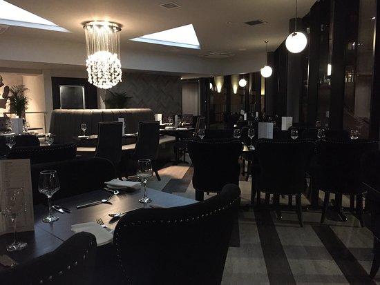Ronaq Restaurant