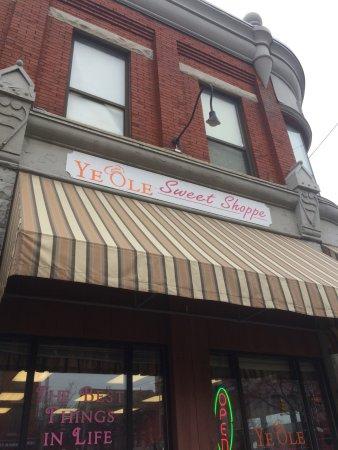 Ye Ole Sweet Shoppe
