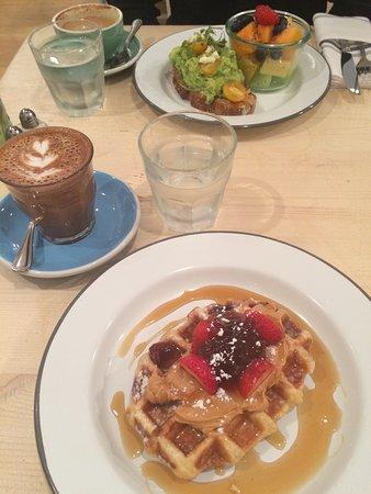 Bluestone Lane Rittenhouse Cafe