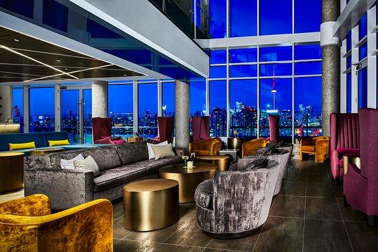 Falcon SkyBar
