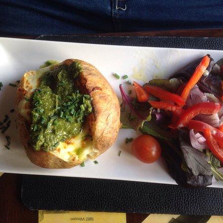 THE BUCCLEUCH Hotel & Restaurant