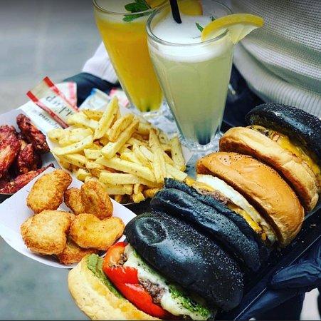 Black and White Burger