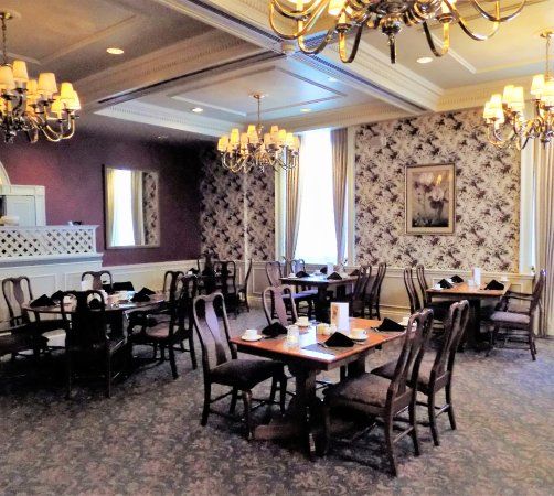 Chambers Restaurant & Bar