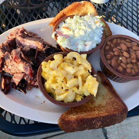 Reggi's BBQ & Wings
