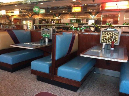 Broadway Diner