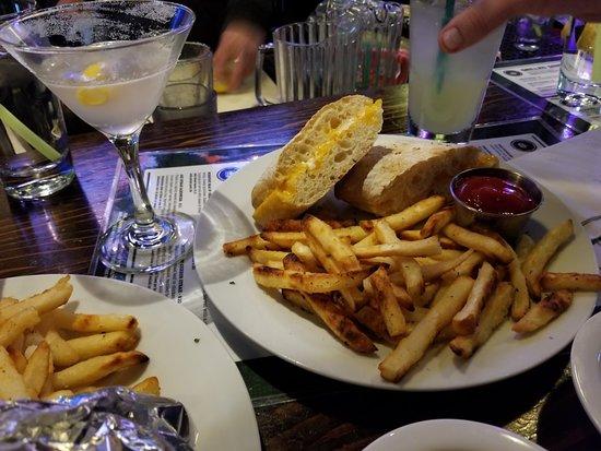 The Webfoot Bar & Grill