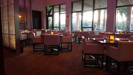 501 East Kitchen & Bar