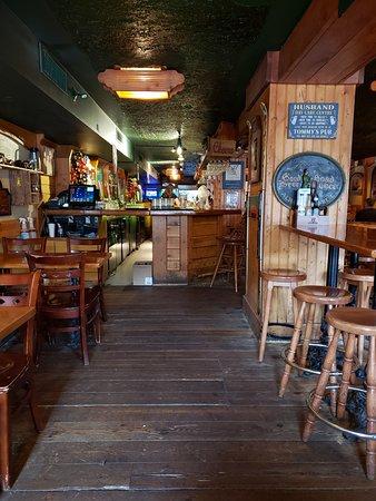 Tommy's Neighbourhood Pub