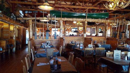 Montana's BBQ & Bar