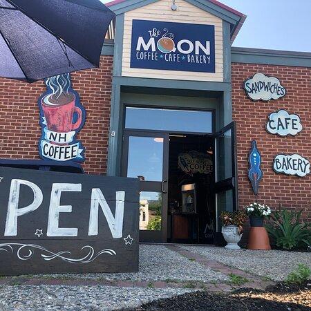 Peaked Moon Farm Store & Bakery