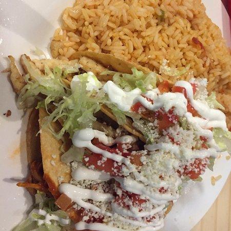 Maciel's Tortas & Tacos
