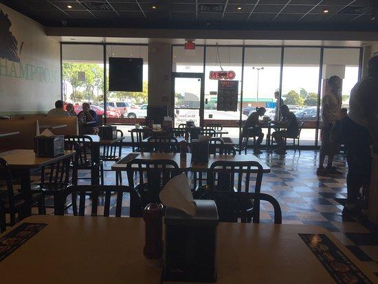 MOOYAH Burgers