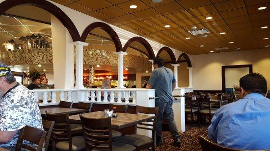 Lin's Grand Buffet