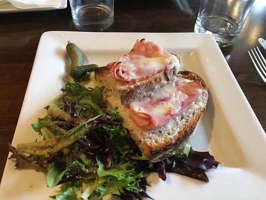 Left Bank Cafe