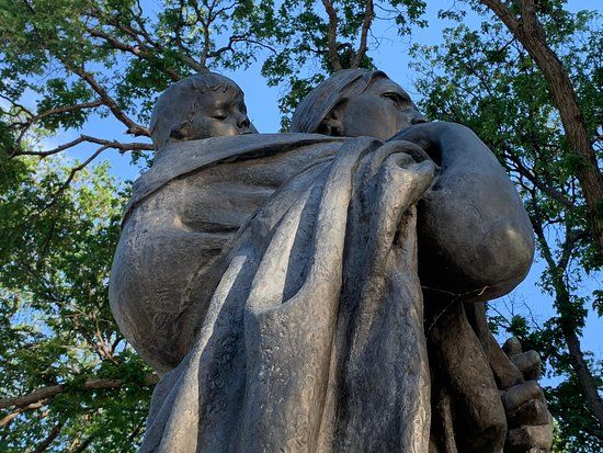Sakakawea Statue