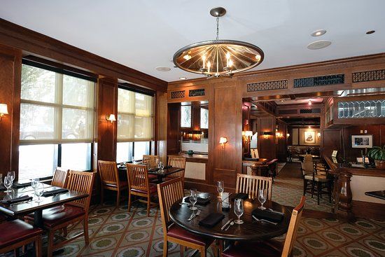 The Cobblestone Bar and Grill
