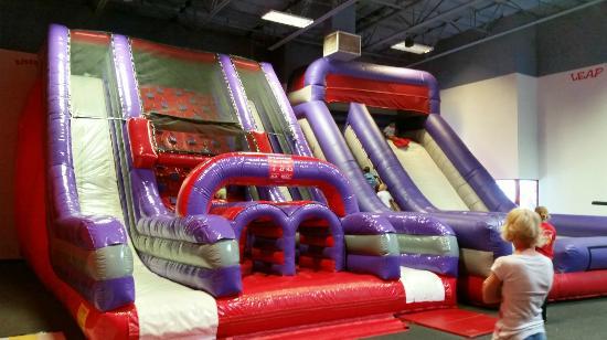 Bounce U