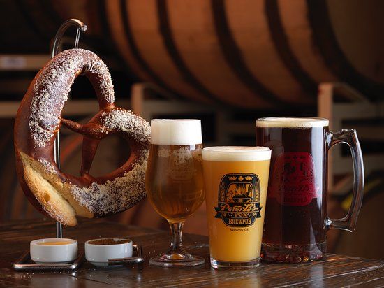 Peter B's Brewpub