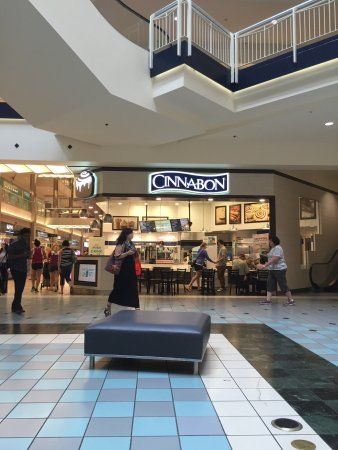 Cinnabon