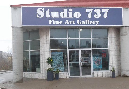 Studio 737