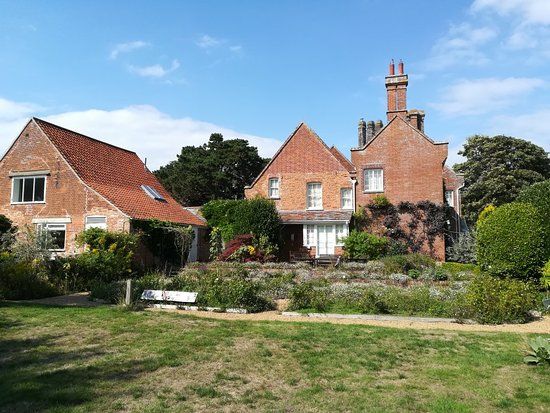 The Red House