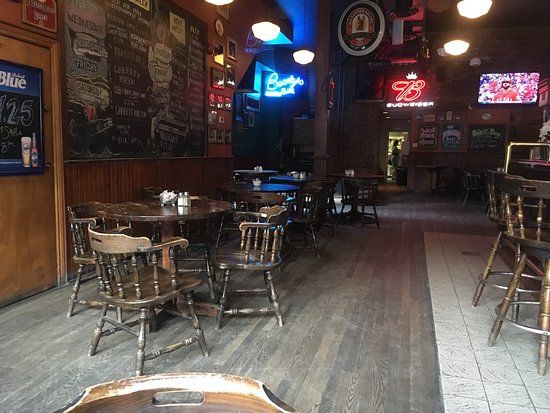 Bearly's Bar and Grill