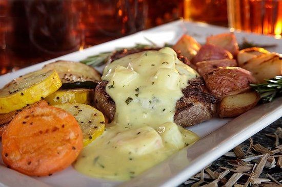 M.I.C. Canadian Eatery and Whisky Pub