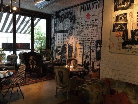 Renoma Cafe Gallery