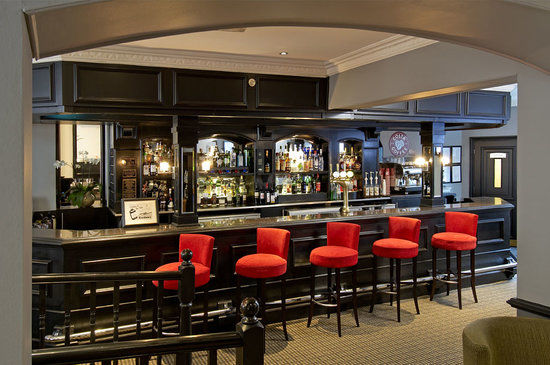 Berry Bar & Lounge