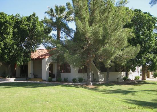 Shemer Art Center