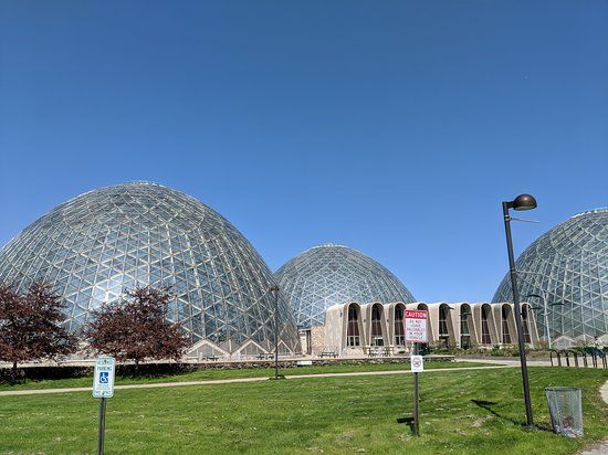 Mitchell Park Horticultural Conservatory