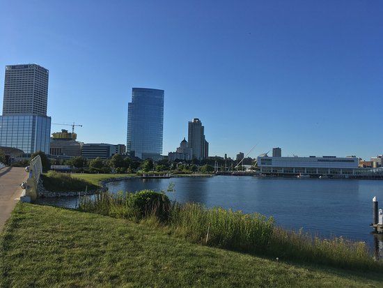 Lakeshore State Park