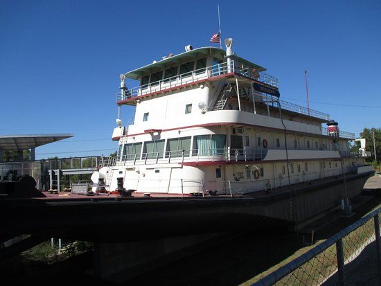 Jesse Brent Lower Mississippi River Museum and Interpretive Center