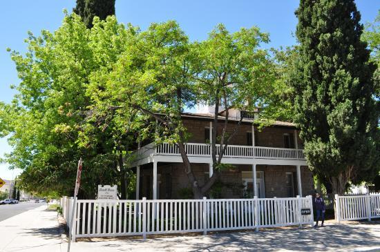 Bonelli House