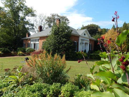 Smith-Gilbert Gardens