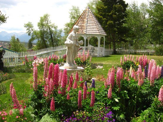 Healy House Museum & Dexter Cabin