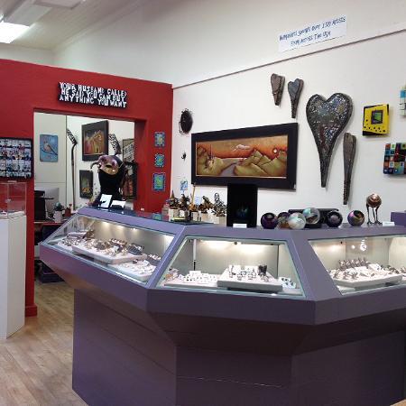 Human Arts Gallery