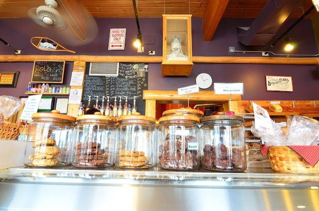 Bear's Paw Bakery