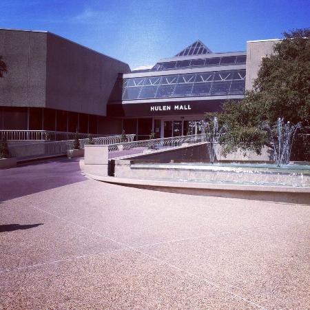Hulen Mall